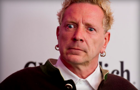 Лидер группы Sex Pistols потратил на покупки в App Store более $15000