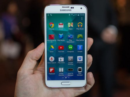 Samsung продала меньше половины Galaxy S5 от плана