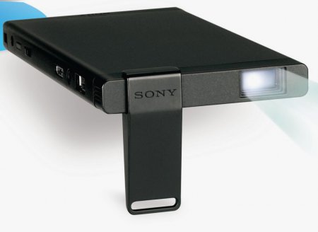Sony выпускает проектор для PS4