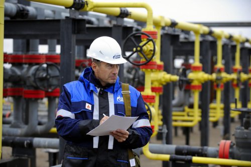 «Газпром нефть» получила лицензии на собственные ИТ-системы для контроля добычи нефти