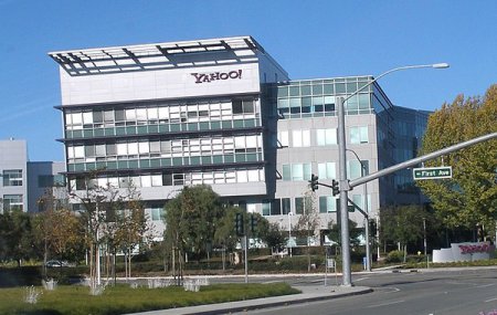 Yahoo может продать основной бизнес