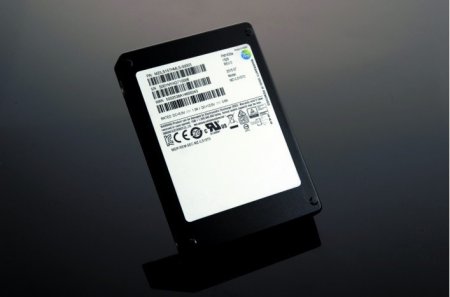 Samsung выпускает SSD объёмом 15 ТБ