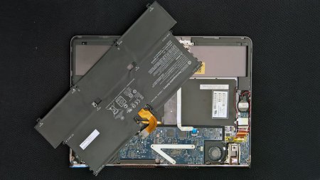 Hewlett-Packard представила самый тонкий ноутбук в мире