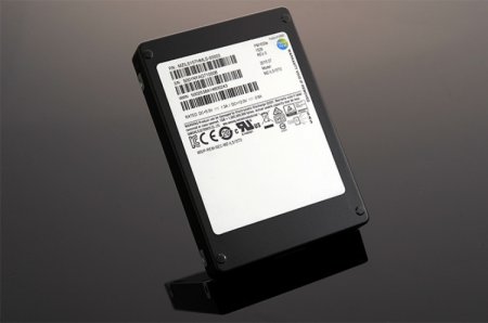 Samsung выпустила в продажу 15 ТБ SSD