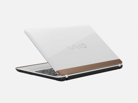 VAIO представила «фешенебельный» двухцветный ноутбук C15