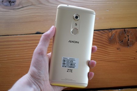 Презентация смартфона ZTE Axon 7 Max ожидается 27 октября