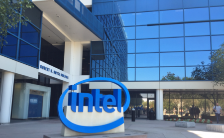 Intel выходит на рынок искусственного интеллекта