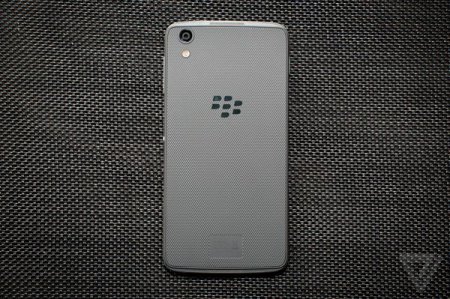 TLC приобрела общемировые права на бренд BlackBerry