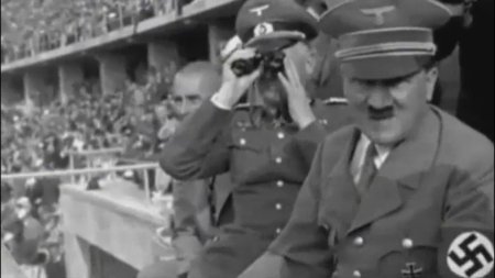 "Гитлер под амфетамином" стал героем нового мема в Сети
