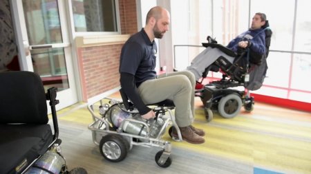 В США разработали инвалидную коляску, работающую на сжатом воздухе
