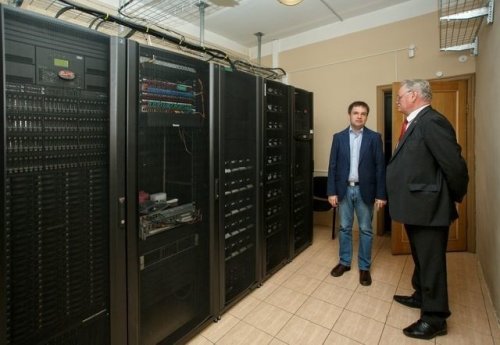 Дальневосточное отделение РАН запустило компьютер мощностью 55 трлн операций в секунду