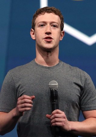 Марк Цукерберг поведал о новых правилах политической рекламы в Facebook