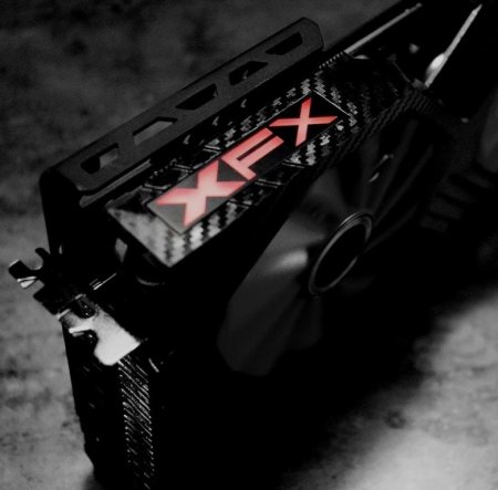 XFX показала толстую видеокарту RX Vega