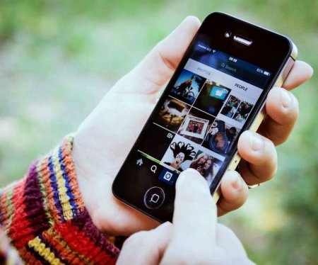 Пользователи Instagram смогут репостить записи