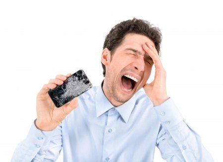 Уйти из МТС невозможно!: Пользователи массово сдают SIM-карты оператора