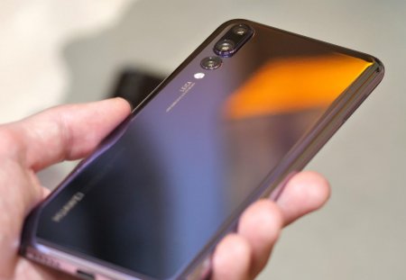 Huawei Mate 20 Pro заметили на выставке IFA 2018