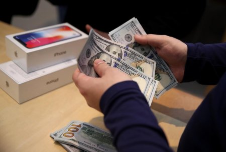 «200 тысяч в день»: Apple продала менее чем за год 60 млн iPhone X