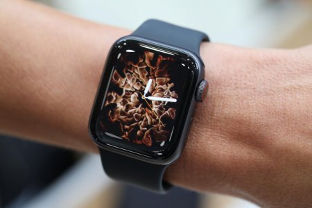 Раскрыта особенность циферблатов для Apple Watch Series 4
