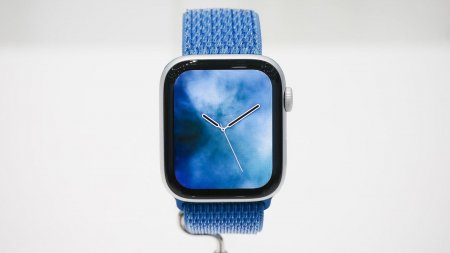 В Австралии Apple Watch Series 4 стали ломаться при переходе на зимнее время