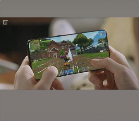 Обман потребителей: лицевые панели OnePlus 6T обрезаются в рекламном видео