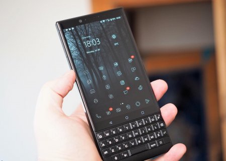 Итоги года: Самым недооценённым смартфоном стал BlackBerry Key2