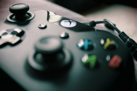 Вчетверо мощнее: Microsoft презентовали новый Xbox