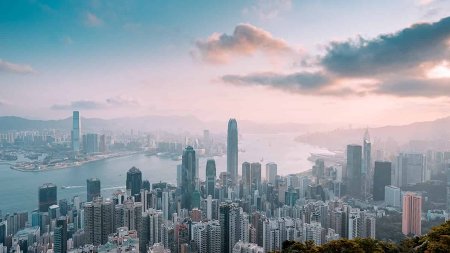 Гонконгский институт банкиров одобрил членство шести виртуальных банков