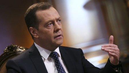 Дмитрий Медведев заявил о необходимости регулирования криптоактивов в России
