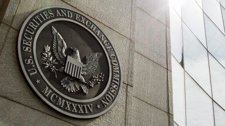 SEC обвинила группу преступников в проведении мошеннического ICO