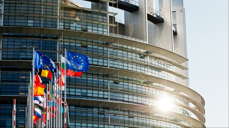 Европарламент: «регулирование криптовалют требует проработки финансового законодательства»