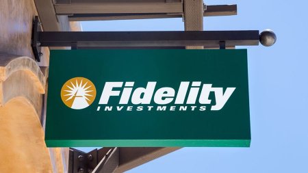 Charles Schwab, Fidelity и Vanguard увеличивают инвестиции в компании из индустрии блокчейна