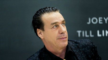 Эрмитаж обвинил лидера Rammstein в незаконной продаже NFT с изображениями музея