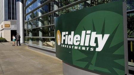 Fidelity провела закрытую встречу с SEC по вопросу одобрения ETF на биткоин
