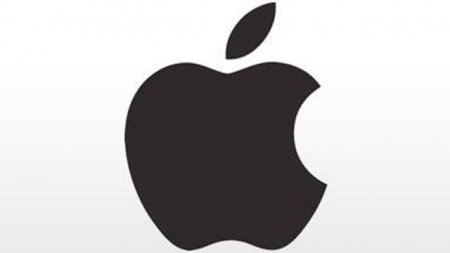 Инвесторы XRP подали коллективный иск против Apple