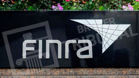 FINRA планирует обновить рекомендации для защиты криптовалютных инвесторов