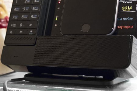 Обзор домашнего телефона Panasonic KX-PRL260. Гарнитура, пульт, колонка и док-станция для iPhone